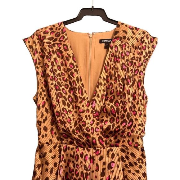 Express Small Leopard Print Draped Satin Mini Sheath Dress - Leopard print w/pin - Picture 4 of 16